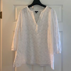 XL white embroidered top.